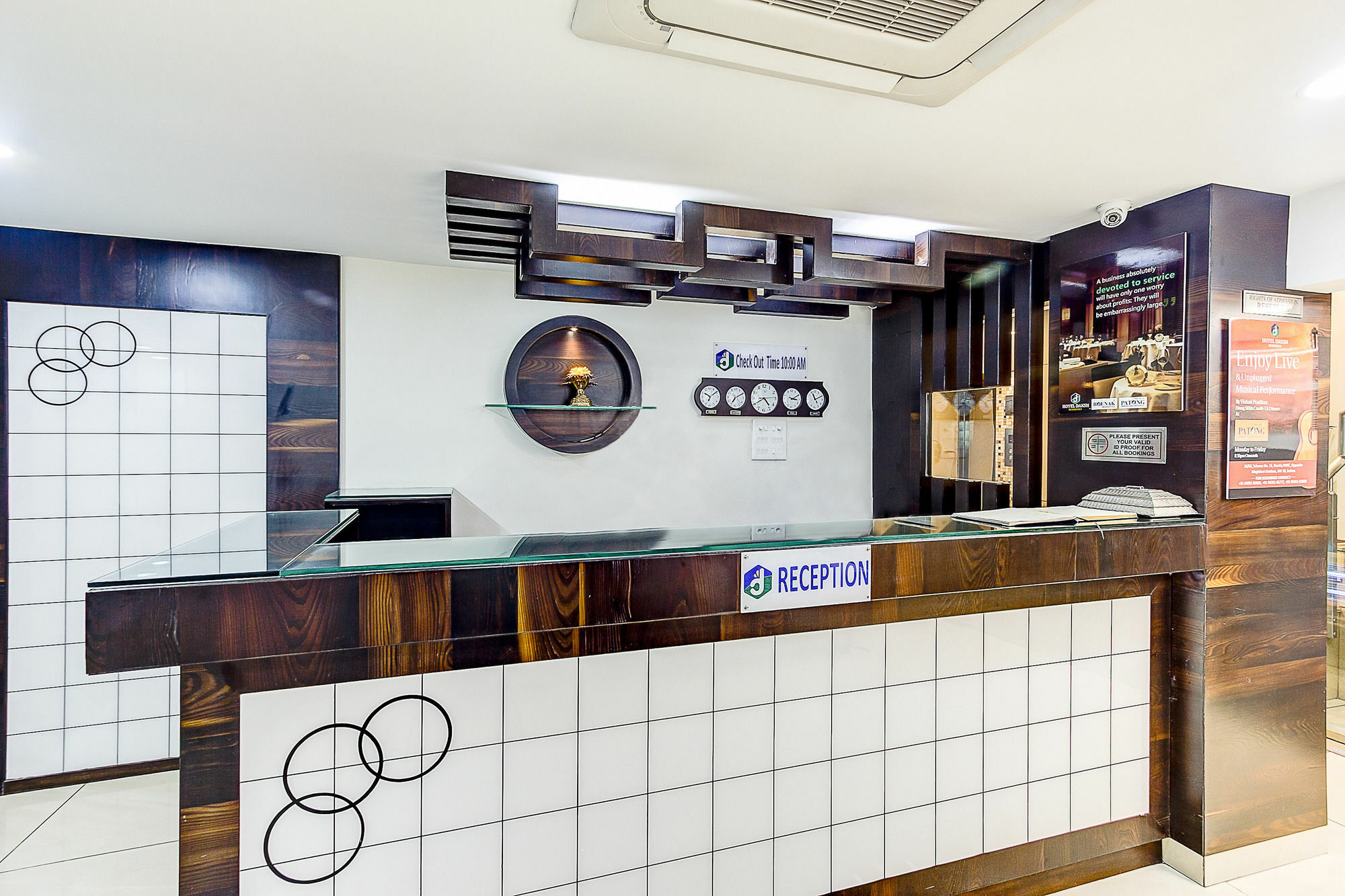 Treebo Daksh Residency Hotel Indore Exterior photo