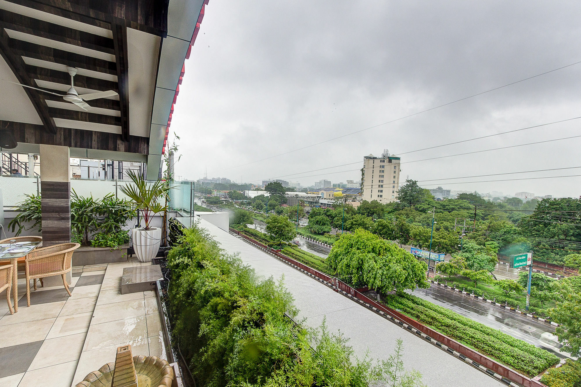 Treebo Daksh Residency Hotel Indore Exterior photo