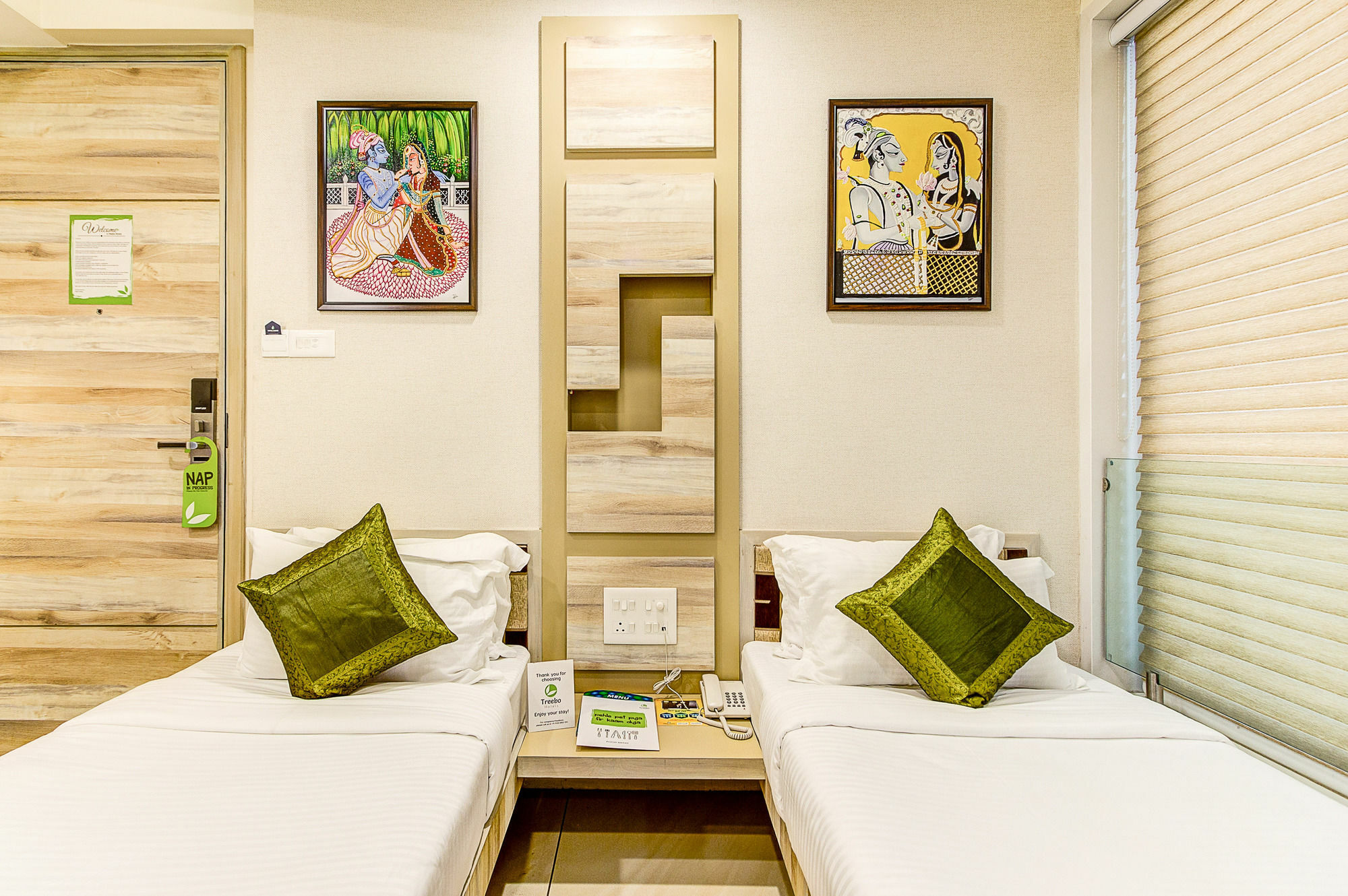 Treebo Daksh Residency Hotel Indore Exterior photo